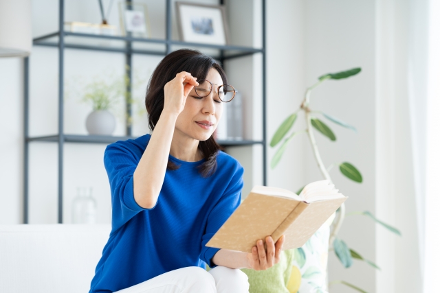 老視（老眼）とは
